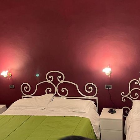 Piccolo Hotel Con Access Ztl !!! Nel Centro Storico Di Firenze !!! Exterior foto