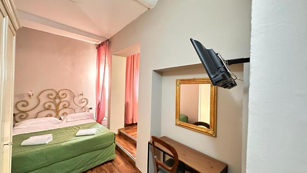 Piccolo Hotel Con Access Ztl !!! Nel Centro Storico Di Firenze !!! Exterior foto